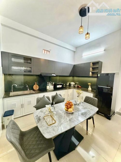 BÁN TOÀ HOMESTAY SÁT RẠC VÕ NGUYÊN GIÁP, MỸ AN – 130M2, NGANG 7M, 50TR/TH – NHỈNH 17 TỶ TL