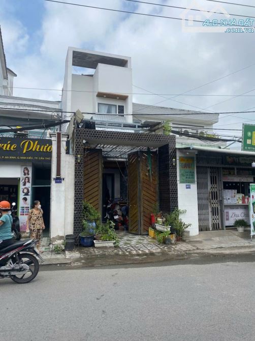 nhà mặt tiền đường trần vĩnh kiết,1 trệt 1 lầu, 4 phòng ngủ, hướng chánh đông
