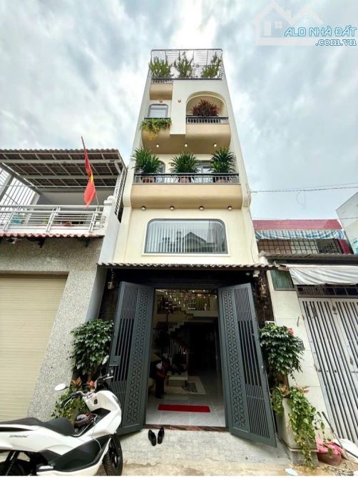 Bán nhà mới Phạm Văn Chiêu full nội thất cao cấp, 5 tầng, hẻm ô tô, giá 9.3 tỷ TL