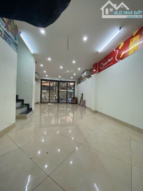 BÁN NHÀ PHÂN LÔ Ô TÔ TRÁNH VỈA HÈ PHÙ TIÊN ĐỐNG ĐA - KINH DOANH TỐT 51M2 7 TẦNG  THANG MÁY