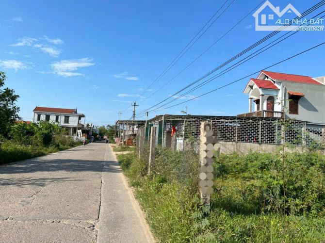 ĐẤT TRỤC CHÍNH TRIỀU THỦY, GẦN TRỤC ĐƯỜNG 2 LÀN NGUYỄN CHÍ CÔNG, GẦN NHÀ GA CAO TỐC