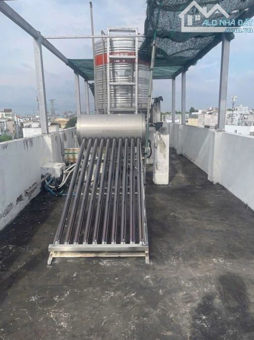 Gò vấp 5 tầng . 78m2 . 4×19. Sổ đẹp . Ngay công viên làng hoa