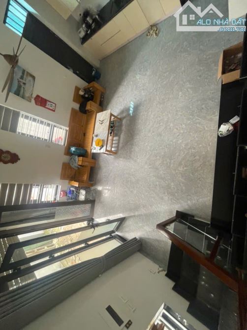 Lô góc 3 thoáng, nhà đẹp 3 tầng sẵn ở, hướng Đông Nam, ô tô đỗ gần - Nguyên khê, Đông Anh