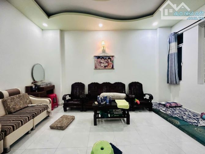 NHÀ ĐẸP TB - GẦN TRƯỜNG CHINH & PHẠM VĂN BẠCH - HẺM 3M THÔNG - 94M²(4,5×21) - 3 TẦNG CHỈ 7