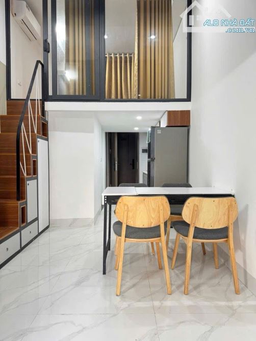 CẦU GIẤY: Bán toà Building Mặt Phố 2 hầm - 7 nổi ,kinh doanh , văn phòng , căn hộ dịch vụ