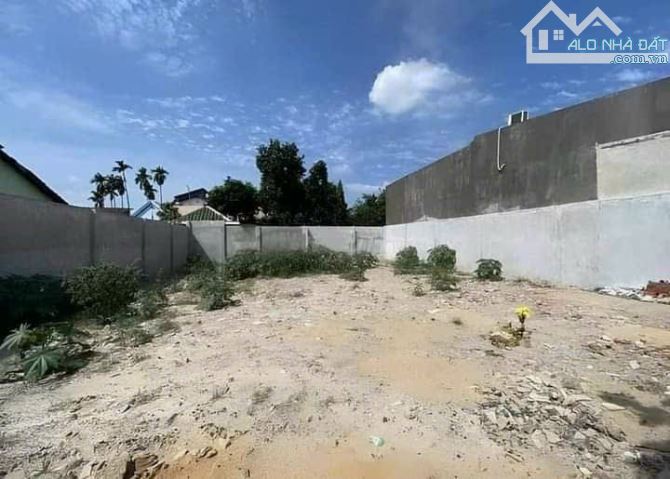 🆘lô đất biệt thự 2 mặt tiền phường Hiệp Hòa 👉Dt 767,8m² ( 18m x 40m ) có thể phân được 8