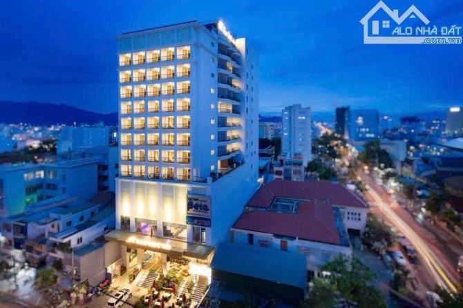Cho thuê căn khách sạn 4 Sao TTTP -Gần Đường Trần Phú  Biển.