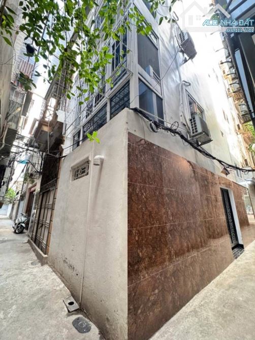 40M - 9 PHÒNG KK, 5M RA PHỐ, LÔ GÓC, NGÕ THÔNG, MẶT TIỀN 12M - TRẦN THÁI TÔNG, CẦU GIẤY