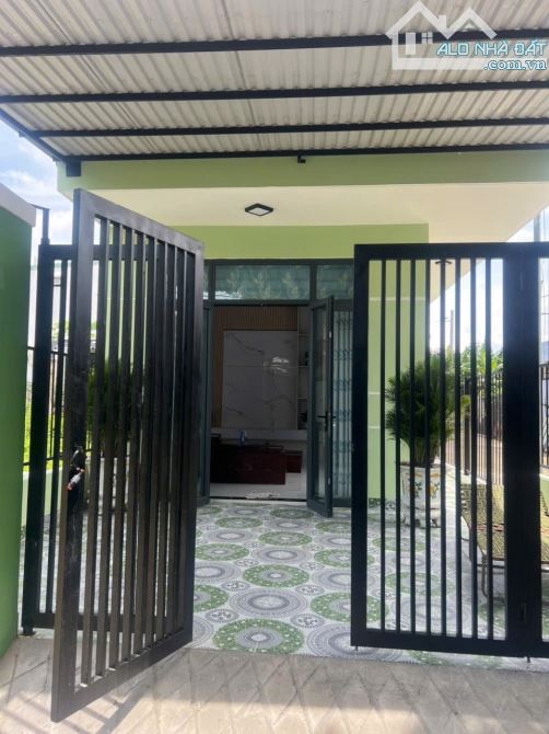 Cần bán nhà 2 tầng 2 mk 5m Tân Hạnh- Hoà Xuân cách quốc lộ 100m