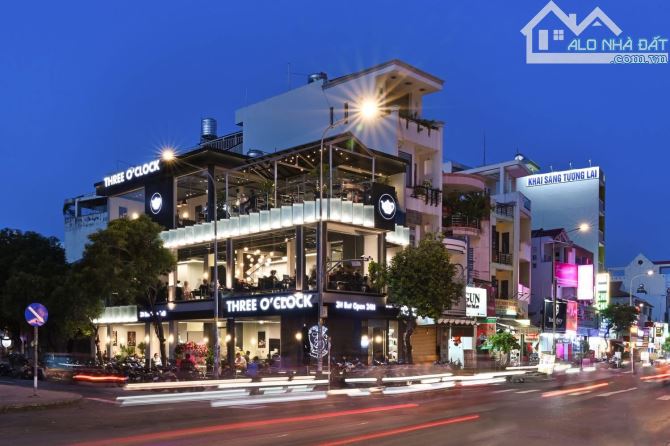 Cho thuê nhà MP Hồng Tiến - Long Biên, 260m2 Diện tích, 3 Tầng, 14M Mặt tiền, Giá thuê 90t