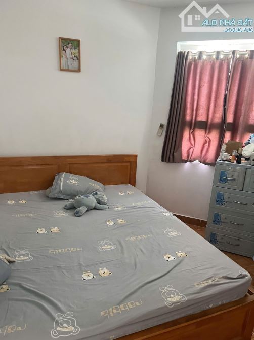 Cần cho thuê chung cư 8X Đầm Sen diện tích 60m 2PN giá 7,8 triệu , ở liền được
