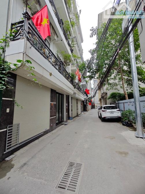 Bán gấp! Vạn Phúc đất DT 65m2, MT 4.5m, ô tô tránh, kinh doanh, dân trí cao, nhỉnh 14 tỷ