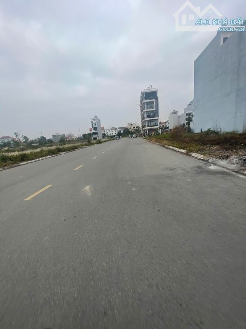 Bán đất LÔ GÓC  khu biệt thự Phúc Lộc gần Công An Quận Hải An cũ - DT 318m -  MT 12,7m