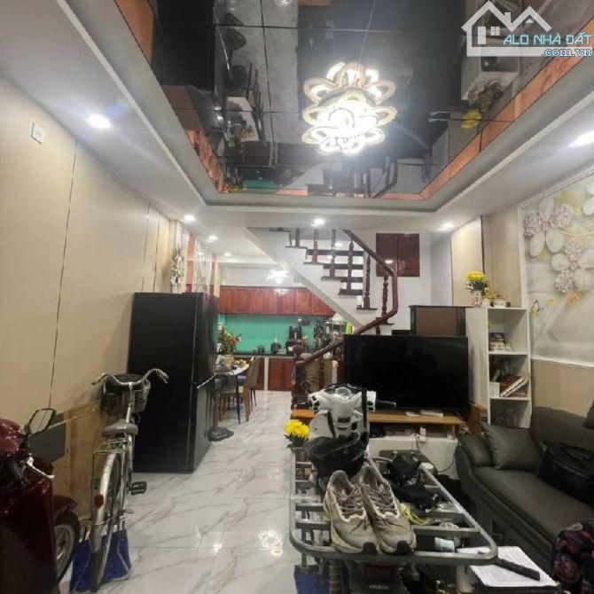 NHÀ ĐẸP 2 TẦNG HXH HUỲNH VĂN NGHỆ, P.15, TÂN BÌNH, 4,1X9M, GIÁ 5,1 TỶ TL