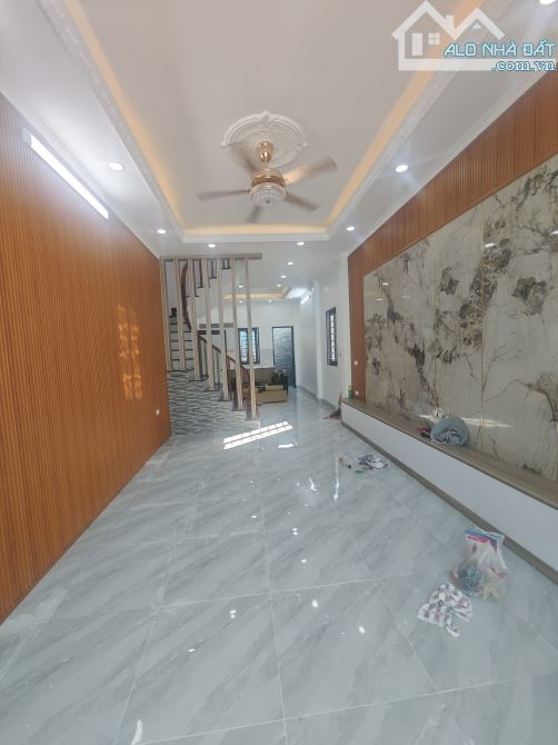 Bán nhà mới, xây độc lập 52m2 x 4 tầng tại Đông Mỹ, Nam Phù, giá 4,7 tỷ