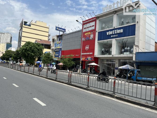 Bán đất xây Building văn phòng mặt tiền Phan Đăng Lưu, Phú Nhuận DT 12.6 x 49.5m Giá 135tỷ