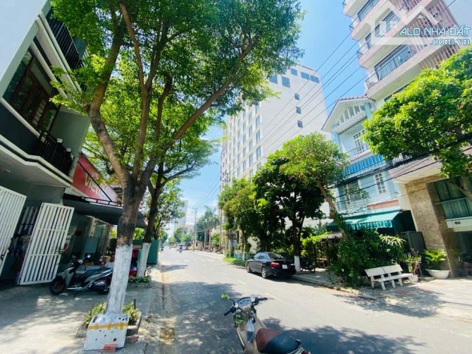 CHỦ BÁN LÔ GÓC 2 MẶT TIỀN 160M2 NGANG 15M ĐÔNG KINH NGHĨA THỤC, SÁT BIỂN MỸ KHÊ.