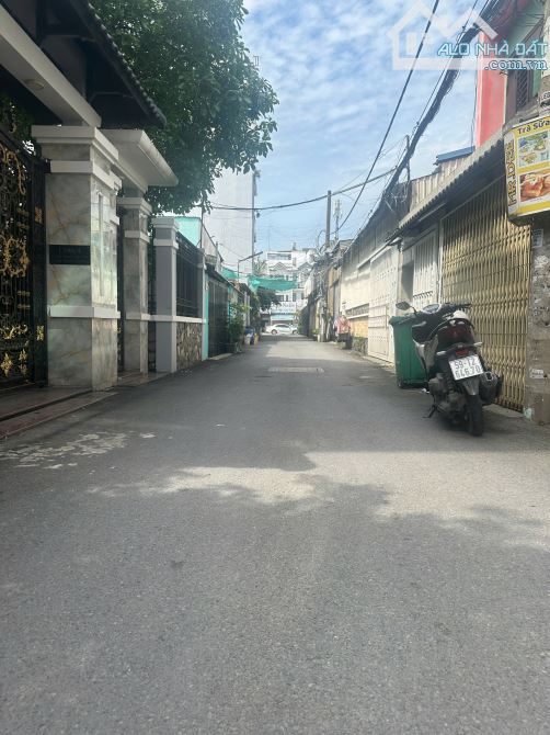 (31) BÁN ĐẤT TẶNG NHÀ CẤP 4  - NHÀ 1 ĐỜI CHỦ– HẺM Ô TÔ – LÊ ĐỨC THỌ, P.13, GÒ VẤP