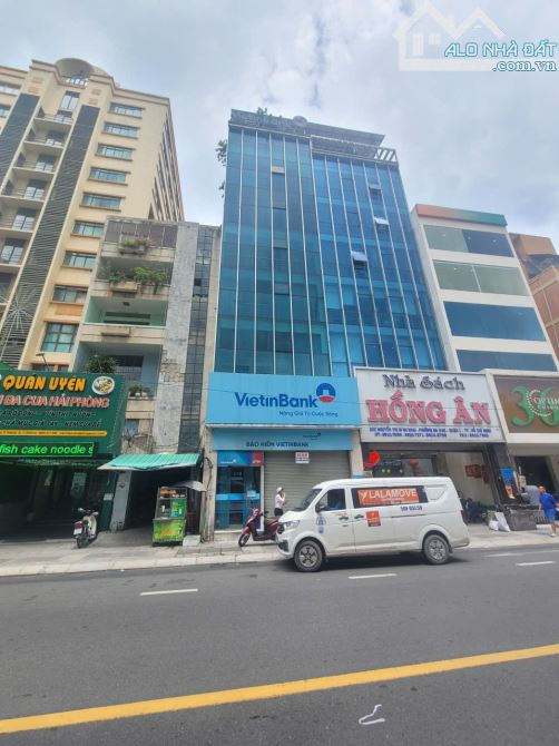 CHO THUÊ TÒA NHÀ 20 NGUYỄN THỊ MINH KHAI Q1, DT 6.5x15M, TRỆT 8 LẦU TM PCCC, GIÁ 200TR