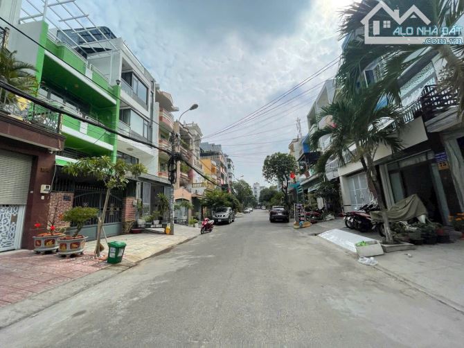 🌷🌷 BÁN CHDV BÌNH THẠNH – NGANG 10M – 19 PHÒNG – DOANH THU 100TR/TH 🌷🌷
