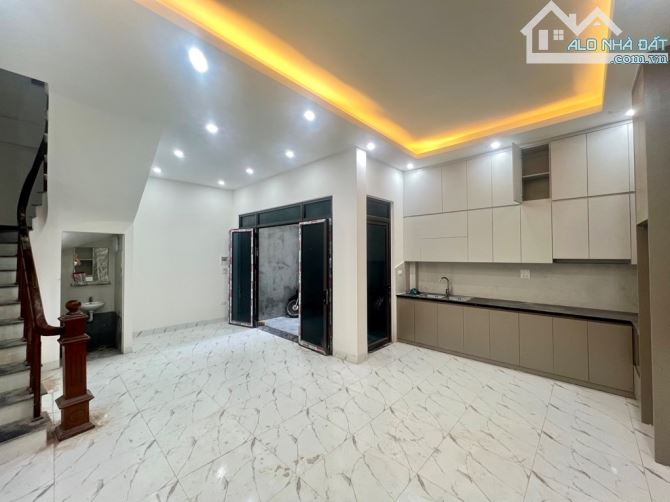 Bán nhà Tựu Liệt, Thanh Trì, vài bước ra phố, hàng xóm Bằng B, 58m2, 7.85 tỷ(CTL)
