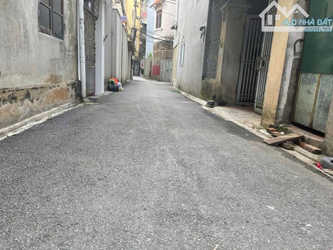 Phân khúc hiếm, bán đất Trâu Quỳ Gia Lâm, 50m - ô tô ngủ trong nha