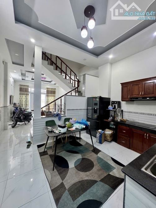 Bán nhà 102m² 4 tầng (nở hậu đẹp),Q12 Thới An 13 gần Lê Thị Riêng- Giá  7 tỷ
