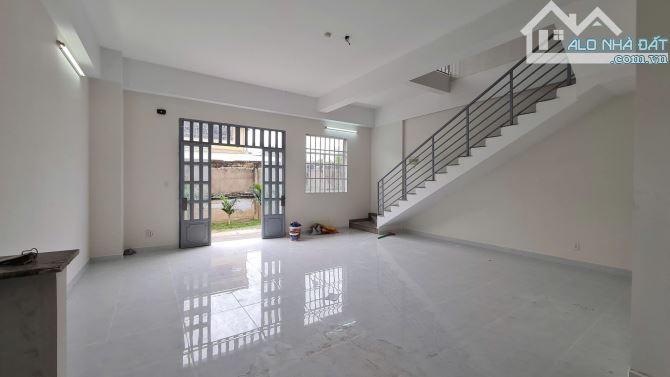Shophouse- Chung Cư Lê Thành Lock A3 -130m2- 4tỷ SHR