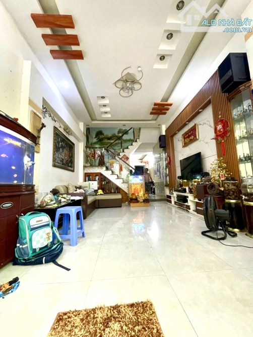 GIÁ 5,1 TỶ – BÁN GẤP NHÀ 2 TẦNG 80M² NỞ HẬU – NGAY UBND P. BÌNH THUẬN –TRUNG TÂM HẢI CHÂU