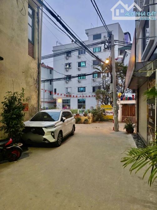 XUÂN ĐỈNH BẮC TỪ LIÊM NHÀ MỚI, 5 tầng 35m FULL NỘI THẤT,NGÕ THÔNG Ô TÔ ĐỖ CỬA. Nhỉnh 8 tỷ