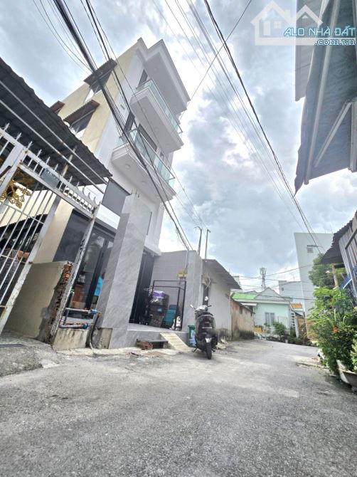 Bán nhà Thủ Đức 88m² gần Coopmart Tam Bình, hẻm ô tô chỉ 6.7 tỷ Tiềm Năng