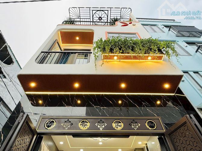 Bán nhà hẻm xe hơi 5m 1 sẹc sát mặt tiền đường Phan Huy Ích, P.12, 4,2 x 11,5 giá 5.85 tỷ