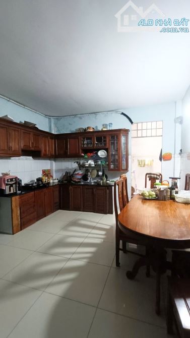 Đường số 11 BHH - 75m2 2 tầng - HXH 8m giá chỉ 5,8 tỷ thương lượng