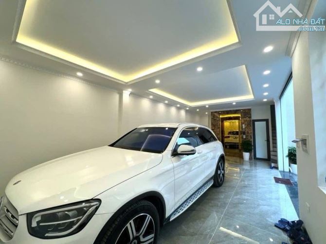 💒HOA HẬU THẠCH BÀN - LONG BIÊN _ LÔ GÓC- 6 TẦNG THANG MÁY - NỘI THẤT CƠ BẢN - GARA Ô TÔ -