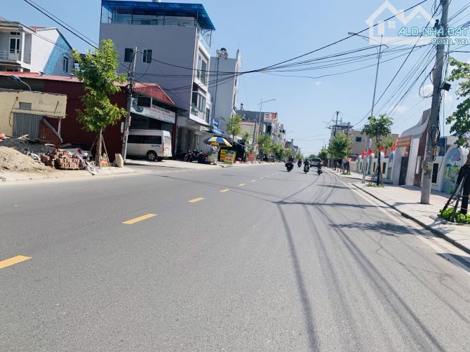 Lô GÓC 2 mặt tiền tuyến 2 đường Máng Nước 100m giá chỉ 4,x tỷ