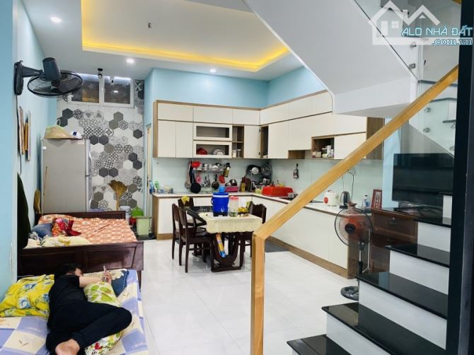 Q2, BÌNH TRƯNG TÂY - NHÀ ĐẸP HXH ĐƯỜNG NGUYỄN DUY TRINH - 63M2*3 TẦNG - 3PN