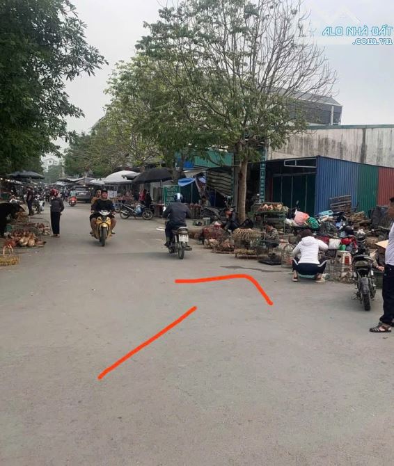Cần Bán Nhanh Lô Đất Đối Diện Dãy Chợ Sầm Uất Nhất Phố Chợ, Mặt Tiền Rộng