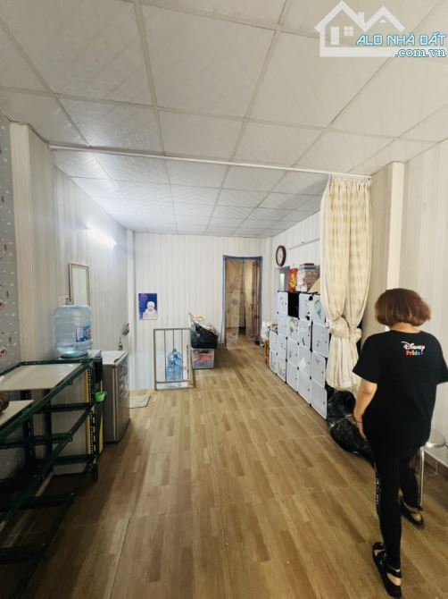 BÁN NHÀ MẶT TIỀN TỔNG LUNG, QUẬN 11, 60M2