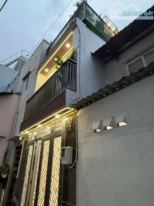 Giá mới : 2.850 tỷ Huỳnh Văn Nghệ CÁCH MẶT TIỀN ĐUỜNG 1 CĂN NHÀ-  SIÊU PHẨM P.AN HỘI TÂY (