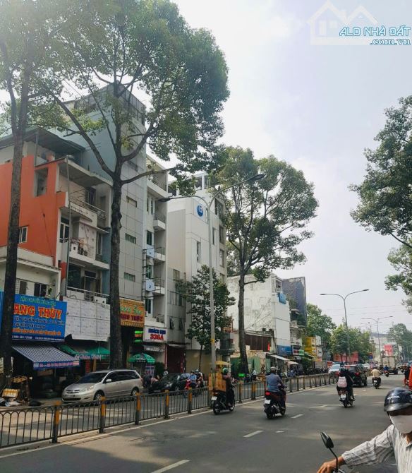 BÁN NHÀ MT TRẦN HƯNG ĐẠO. P NGUYỄN CƯ TRINH Q1. DT: 4,1X18M. 5 TẦNG.HDT: 65TR. 30 TỶ