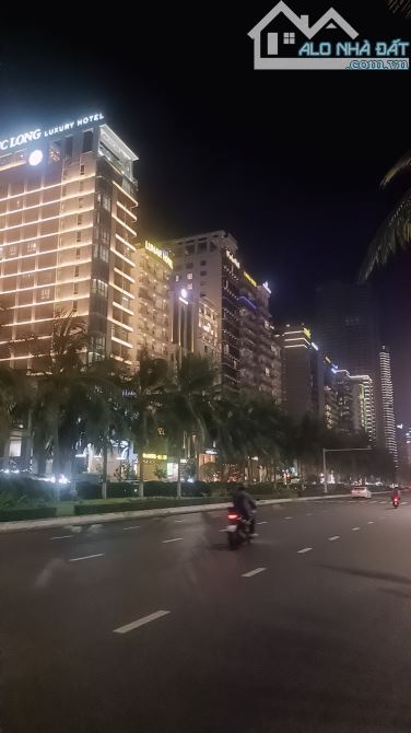 Chào bán nhà 2 tầng diện tích rộng Nguyễn Hoàng,  gần Ngã Tư Nguyễn Văn Linh  TP ĐN