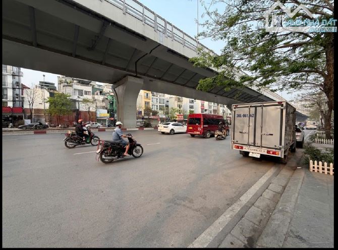 Mặt phố Minh Khai, KD ngày đêm, 70m2, Mt 3,2m, 15 tỷ