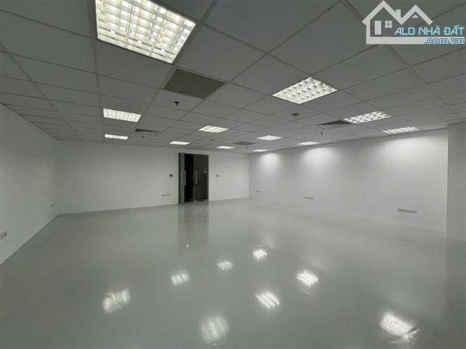 SIÊU HIẾM – TÒA NHÀ VĂN PHÒNG 11 TẦNG MẶT PHỐ TRẦN QUỐC TOẢN – HOÀN KIẾM – 250 TỶ