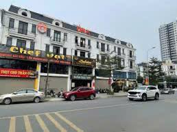 Bán căn Shophouse mặt phố Thành Trung, Trâu Quỳ, Gia Lâm. DT 90m, MT 6m, vị trí kinh doanh