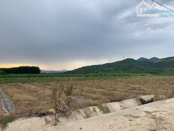 bán nhanh lô đất 3 măt tiền cuối đường Đồng Khởi - đầu Diên Lâm,giá bao rẻ nhất khu