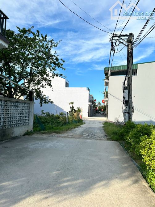 Bán lô 100m2 đất Đẹp Lối 2 Đường 8B Trần Đình San - Vinh Tân