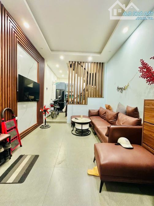 Siêu phẩm Xuân Đỉnh, 35m 6 tầng thang máy, chỉ 8.8 tỷ