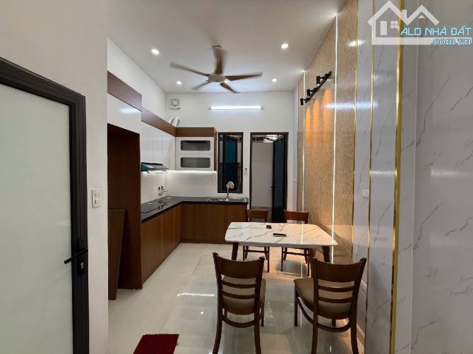 Bán nhà phân lô Tứ Hiệp Ngọc Hồi Thanh Trì 45m-5 tầng ô chờ thang máy hơn 8 đồng