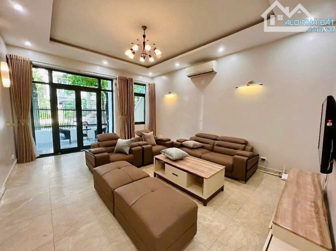 CHO THUÊ NHÀ VILLA – KHU ĐÔ THỊ CIPUTRA, TÂY HỒ