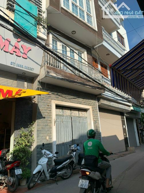 Cho thuê nhà tại 134 Phan Đình Giót, La Khê, Hà Đông, Hà Nội. DT 50m x 4 tầng, giá 14tr
